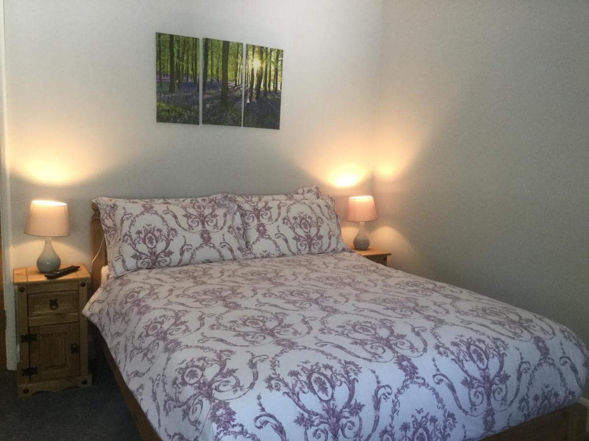 T & J Motel Lamberhurst Екстериор снимка