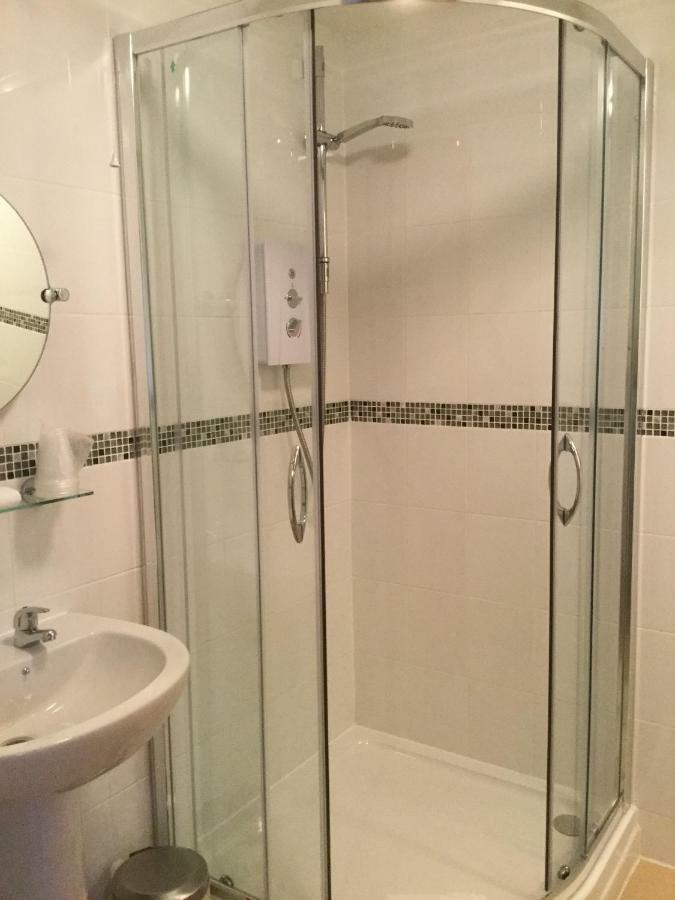 T & J Motel Lamberhurst Екстериор снимка