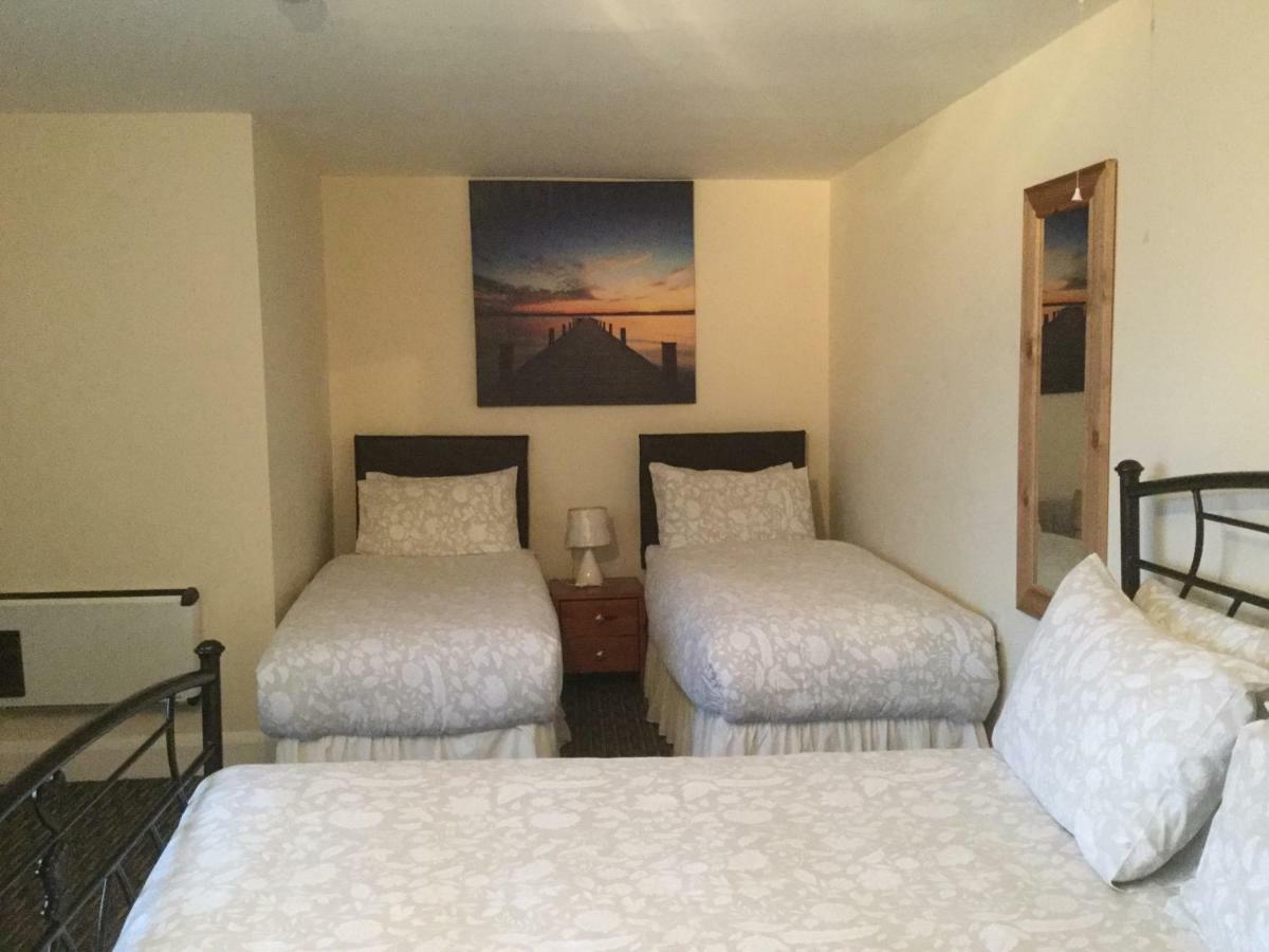 T & J Motel Lamberhurst Екстериор снимка