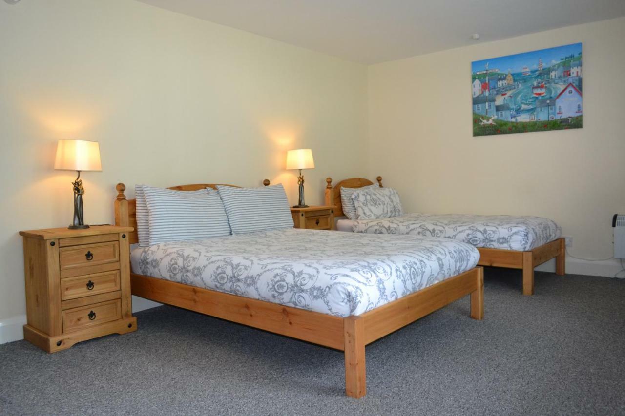 T & J Motel Lamberhurst Екстериор снимка